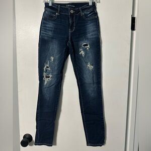 Maurices Dark Denim Distressed Skinny Jean Womens XS Short